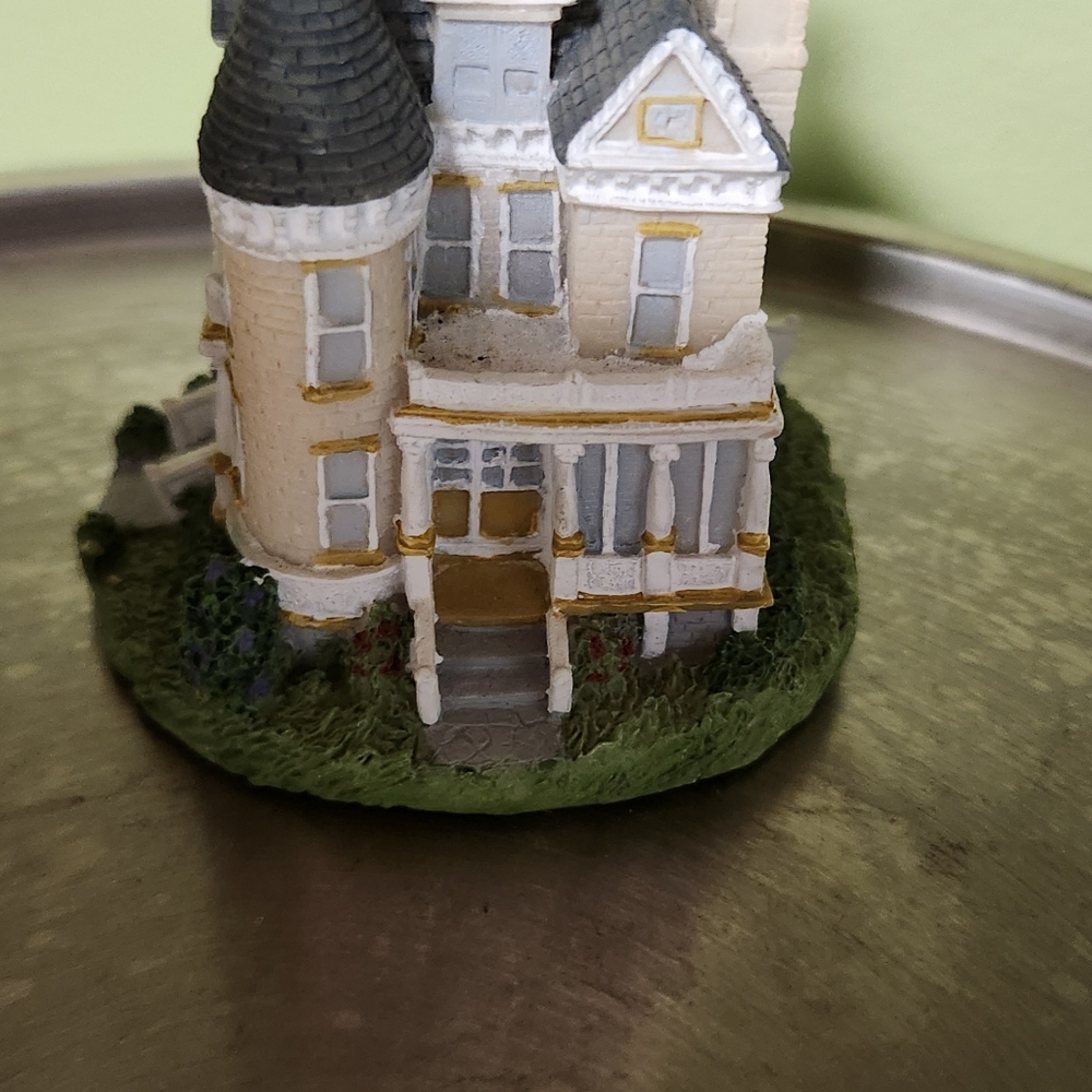 3 Piece Peebles Collection  1993 -1995 Pink House, Church  and Tobacco Barn - Picture 2 of 16